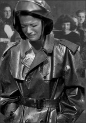 mature vintage raincoat - 