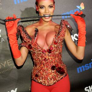 Celebrity Halloween Porn - Celebrity Sexy Halloween Costumes â€” Most Revealing of All Time