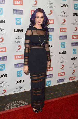 Cap Katy Perry Porn - 32 Pictures Of Katy Perry's Style Evolution