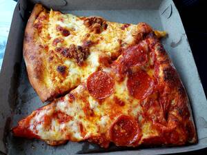 Greasy Food Porn - Two slices of deliciously greasy perfection. : r/FoodPorn