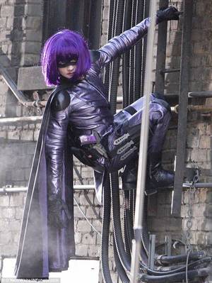 Kick Ass Hit Girl Xxx - KICK-ASS 2 - More Photos of Hit Girl in Costume â€” GeekTyrant (stunt