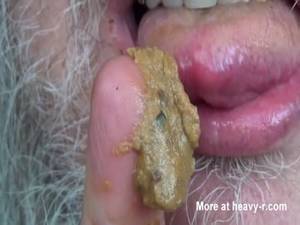 Flushed Away Porn - Young Girl Forgot To Flush