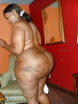 Mature Ebony Granny Porn - Homemade Ebony Mature Granny | Sex Pictures Pass