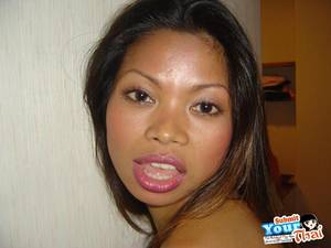 Exposed Thai Porn - A day in the life of a Thai girlfriend pussy porn pictures