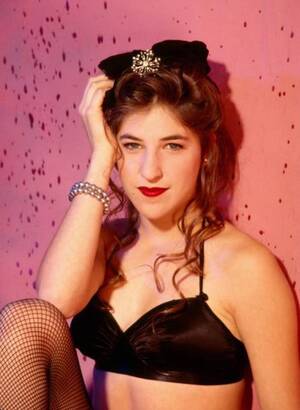 Mayim Bialik Fucking - Mayim Bialik 1993 : r/OldSchoolCelebs