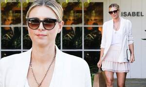 lucy liu upskirt maria sharapova - Maria Sharapova shows off her toned legs in miniskirt | Daily Mail Online