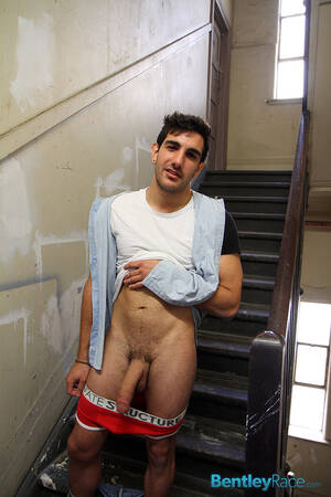 Aussie Porn - Amateur Aussie porn star Chris Bass