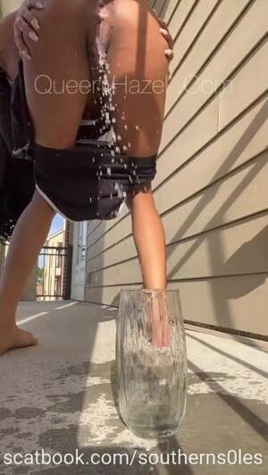 Ebony Peeing Porn - Cute ebony tries to pee in glass - ThisVid.com