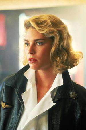 Kelly Mcgillis - tastnatebe: kelly mcgillis witness | Fashion & Beauty | Pinterest | Kelly  mcgillis