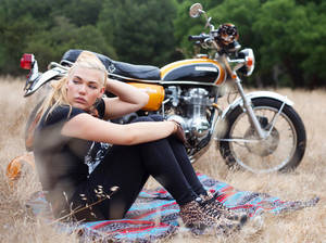 70s Biker Porn - Women Riding Motorcycles â¤ Girls on Bikes â¤ Biker Babes â¤ Lady Riders â¤  Girls who ride rock â¤ â¤ TinkerTailor.
