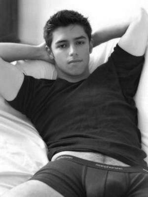 college guys - College Guy Loves Gay Porn