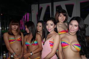 Bangkok Ladyboy Nana - Nana Plaza Ladyboys Bangkok | Ladyboy Portal