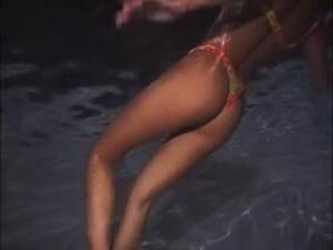 Asian Bamboo Porn Underwater - Bamboo Hijinks Underwater : XXXBunker.com Porn Tube