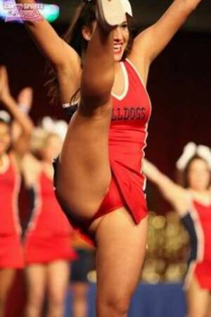 nfl cheerleader pussy upskirts - Cheerleader Pussy Upskirts In Public | Sex Pictures Pass