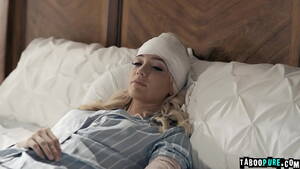 amateur interracial porn gunner james - Kayley Gunner having an affair with her best friend Kenna James boyfriend  Jay Romero - XVIDEOS.COM