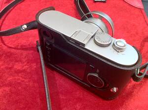 Leica Porn - Some Leica camera porn - Leica Rumors