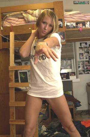 Bottomless No Panties Hairy Pussy - Bottomless college girl choosing you