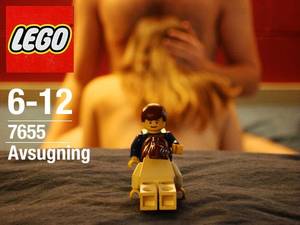 Lego Minifigure Sex - Blowjob