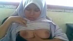 Malay Girl Sex Porn - Malaysian girl had it rough - Porn300.com