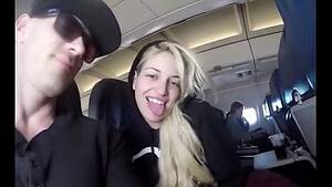 interracial bj on plane - airplane blowjob' Search - XNXX.COM