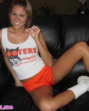 Melissa Midwest Hooters Girl Porn - Pictures of Melissa Midwest getting fucked in her hooters outfit Porn  Pictures, XXX Photos, Sex Images #3589040 - PICTOA