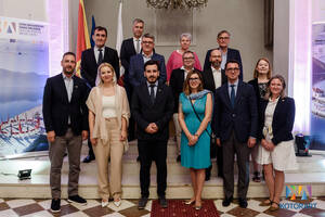 amateur tits cum shot fuckbook - Razmjena iskustava: ambasadori dali globalni osvrt - Volim Podgoricu