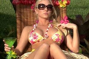 hawaiian lesbian xxx - Hawaiian Lesbians