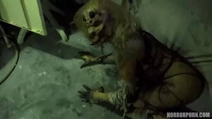 Horror Monster Porn - Has science got too far? Female spider monster from HORROR PORN - XNXX.COM