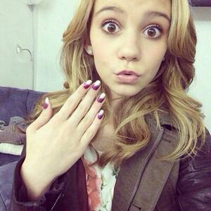 G Hannelius Porn Captions - Genevieve Hannelius (@GenevieveHpriv) / X