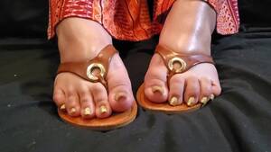 Fat Brunette In Flip Flops Porn - Foot Goddess has Day off and Wanted to Tease you with her Flip Flops and Fat  Ass - Pornhub.com