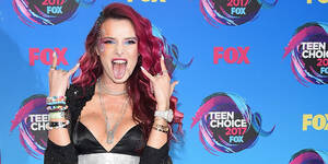 Bella Thorne Pussy - Everything We Know About Bella Thorne's Book - Betches