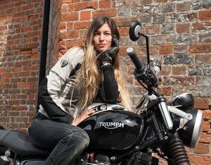 Avril Sun Porn Star Biography - Avril Sun - Free nude pics, galleries & more at Babepedia