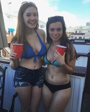 bikini teens - Bikini teens Foto Porno - EPORNER