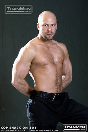 Hot Bald Gay Porn Star - Hot Muscular Cops Fucking | Cops Naked