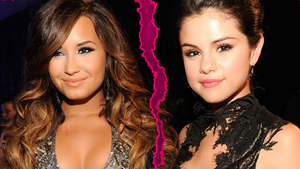 hot lesbian orgy demi lovato - Demi Lovato | Radar Online