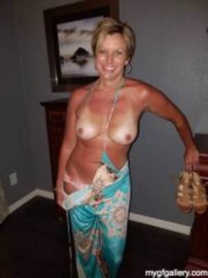 mature hot body - Blonde mature with sexy body