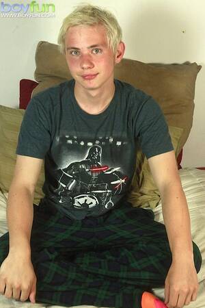 Big Hairy Ass Gay Twink Porn - Cody Long pulls down his tight undies and shows off his young hairy asshole  â€“ Gay Porn Pics Galleries