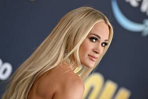 Carrie Underwood Sex Tape Porn - Carrie Underwood Has The Most Sculpted Legs In Booty Shorts On IG