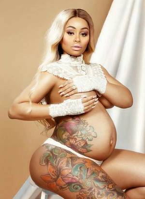 Champagne Kim Kardashian Porn Captions - Blac Chyna luciÃ³ su embarazo a lo Kardashian â€“ KENA