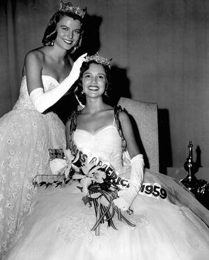 Mary Ann Mobley Porn - Friends, Classmates Remember Mary Ann Mobley Collins - HottyToddy.com