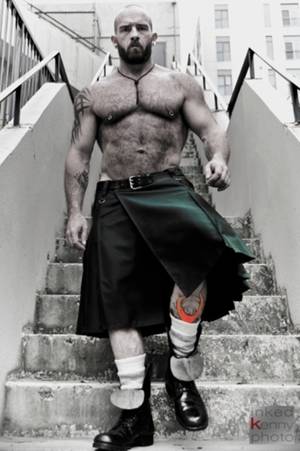 Gay Kilt Porn - KILT PORN FOR ALL!