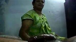 mature indian hand job - Watch Indian Aunty Handjob - Indian, Pov, Mature Porn - SpankBang