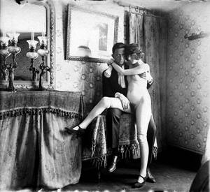 1930s Solo Porn - the-life-of-1930s-parisian-prostitutes-440-body-image-1424802157.jpg |  MOTHERLESS.COM â„¢