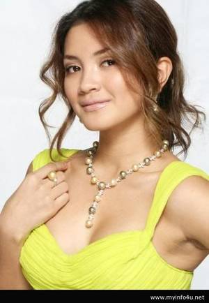 beautiful malaysian body - Nur Fazura considered as one of the most stylish actress and celebrity in  Malaysia