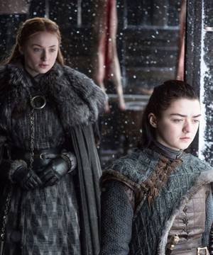 Mature And Young Girl Lesbian - The 17 Best TV Shows For Women Of 2017