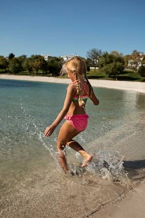 fkk chubby girl - 14 Year Old Girl Bikini Images - Free Download on Freepik