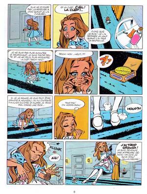 Alice French Comic - And she is huge: The transformations are a bit to fast for my taste, but  still entertaining.