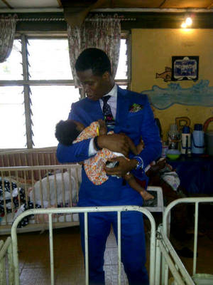 Motherless Baby Porn - Franky Dubem Mr. Teen Anambra State, visited the Red Cross Motherless Babies  Home in Anambra State. Like they say, Charity begins at home.
