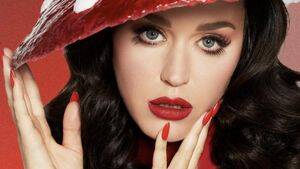 katy perry lesbian naked kiss - Katy Perry Knows She Helped Fans Explore Their Sexuality