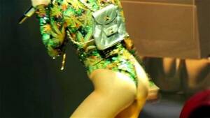 Ass Porn Miley Cyrus - Watch Miley Cyrus - ASS BANGERZ TOUR - Gay, Tranny, Shemale Porn - SpankBang